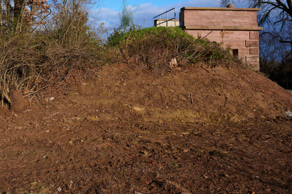 Hügel nach Bauarbeiten